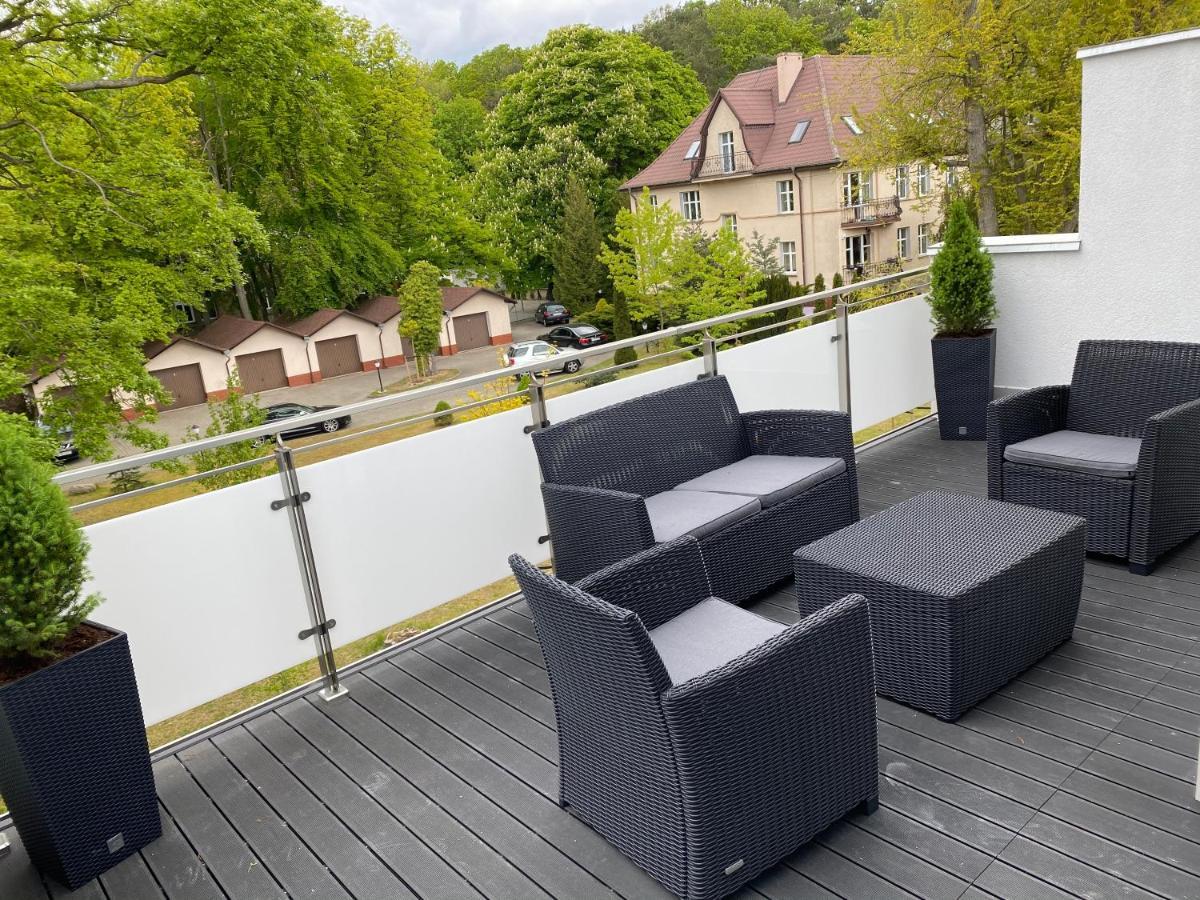 Apartament Przy Parku Z Duzym Tarasem ,Prywatny Parking Apartment Swinoujscie Exterior photo
